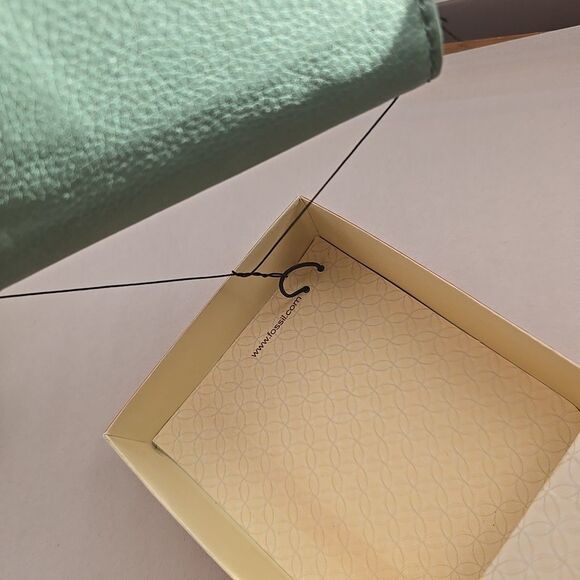 Fossil Genuine Leather Saddle Sea Green Mercer Long Live Vintage Zip Wallet NWT - Picture 4 of 7